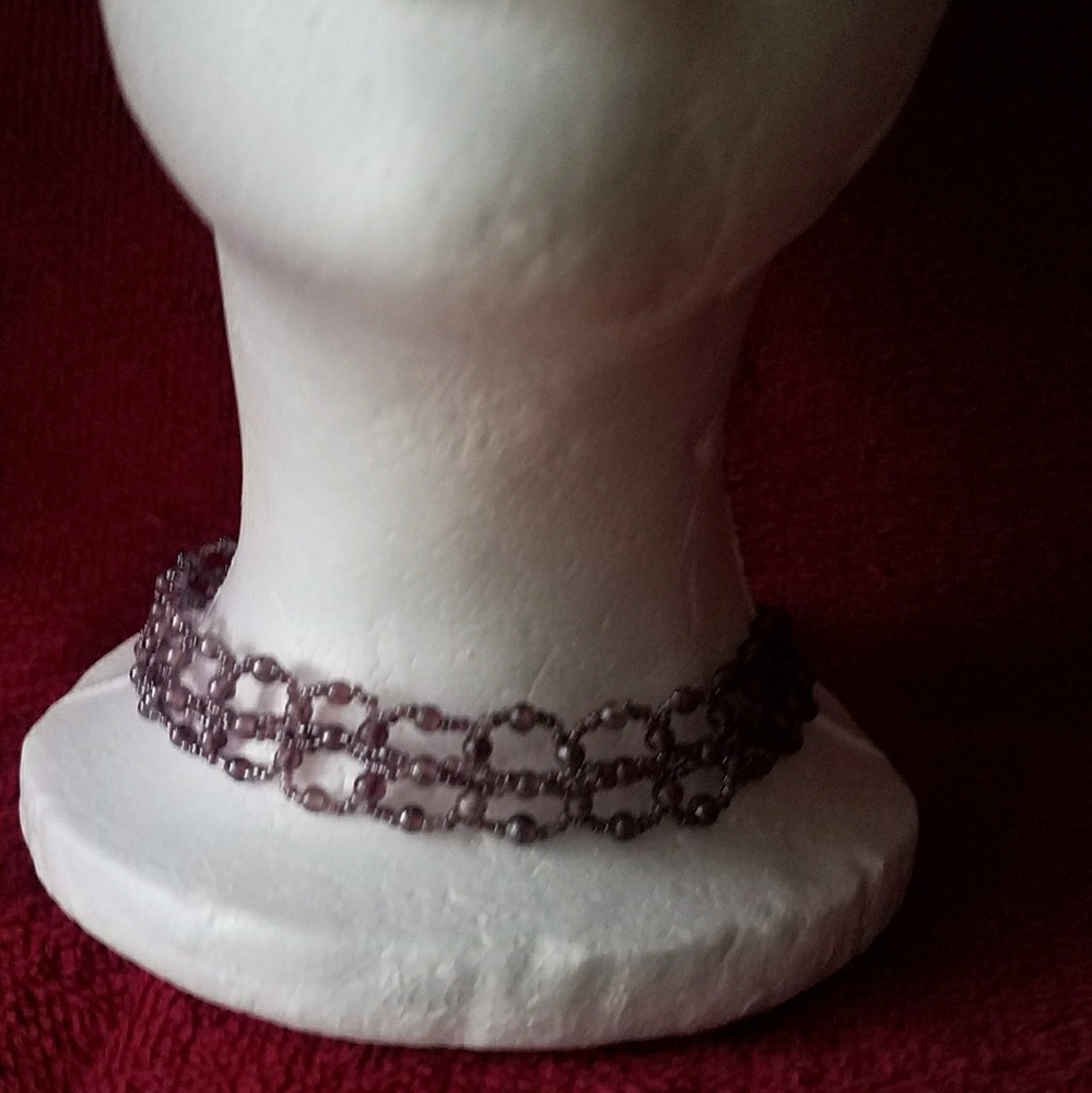 Zad choker, light purple-lilac colored beads